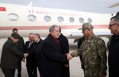 Millî Savunma Bakanı Hulusi Akar’dan Yunanistan’a: “Güvendiğiniz Dağlara Karlar Yağmadan Aklınızı Başınıza Alın, Ayaklarınız Yere Bassın!”