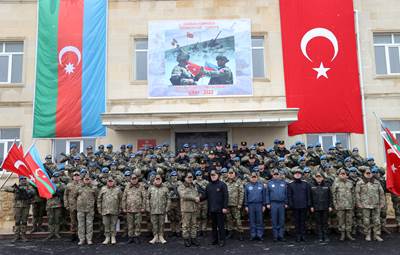 Millî Savunma Bakanı Hulusi Akar ve Azerbaycan Savunma Bakanı Org. Zakir Hasanov, “Kardeş Yumruğu” Tatbikatı’nın Seçkin Gözlemci Günü’ne Katıldı