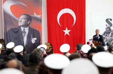 Millî Savunma Bakanı Hulusi Akar, SAT ve SAS Özel İhtisas Kursları Diploma Töreni’ne Katıldı
