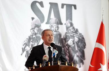 Millî Savunma Bakanı Hulusi Akar, SAT ve SAS Özel İhtisas Kursları Diploma Töreni’ne Katıldı
