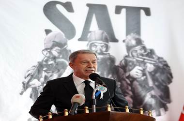 Millî Savunma Bakanı Hulusi Akar, SAT ve SAS Özel İhtisas Kursları Diploma Töreni’ne Katıldı
