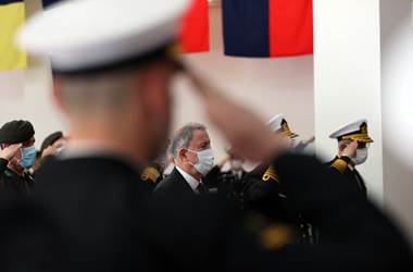 Millî Savunma Bakanı Hulusi Akar, SAT ve SAS Özel İhtisas Kursları Diploma Töreni’ne Katıldı
