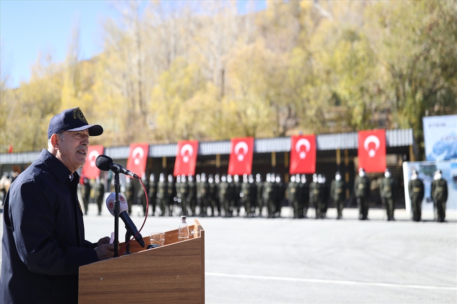 Millî Savunma Bakanı Hulusi Akar, Sancak Tevdi Töreni’nde Konuştu