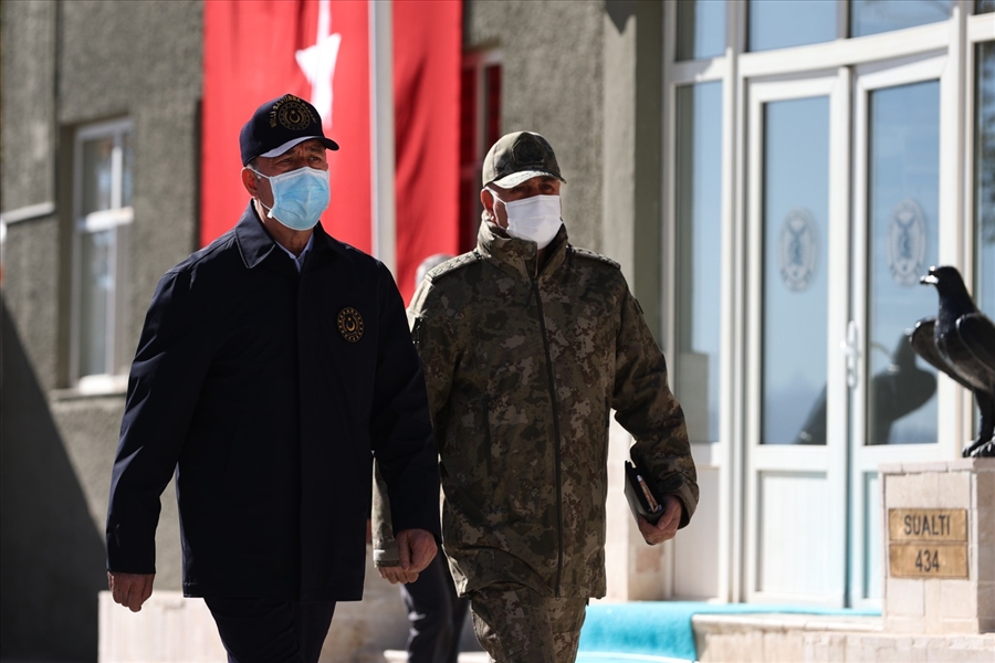 Millî Savunma Bakanı Hulusi Akar, Sancak Tevdi Töreni’nde Konuştu