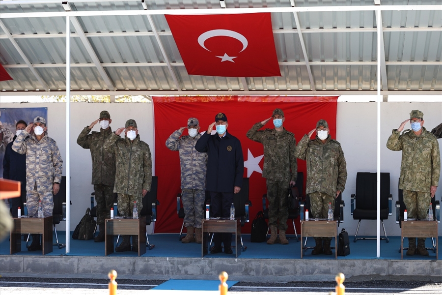 Millî Savunma Bakanı Hulusi Akar, Sancak Tevdi Töreni’nde Konuştu