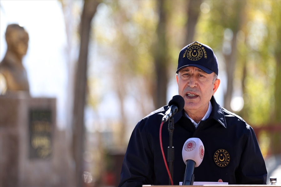 Millî Savunma Bakanı Hulusi Akar, Sancak Tevdi Töreni’nde Konuştu