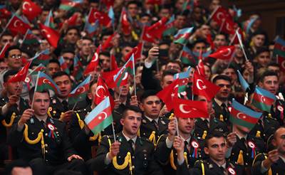Millî Savunma Bakanı Hulusi Akar ve Azerbaycan Cumhurbaşkanı Yardımcısı Hikmet Haciyev, Azerbaycan Zafer Günü Dolayısıyla Düzenlenen Resepsiyona Katıldı