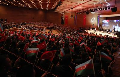 Millî Savunma Bakanı Hulusi Akar ve Azerbaycan Cumhurbaşkanı Yardımcısı Hikmet Haciyev, Azerbaycan Zafer Günü Dolayısıyla Düzenlenen Resepsiyona Katıldı