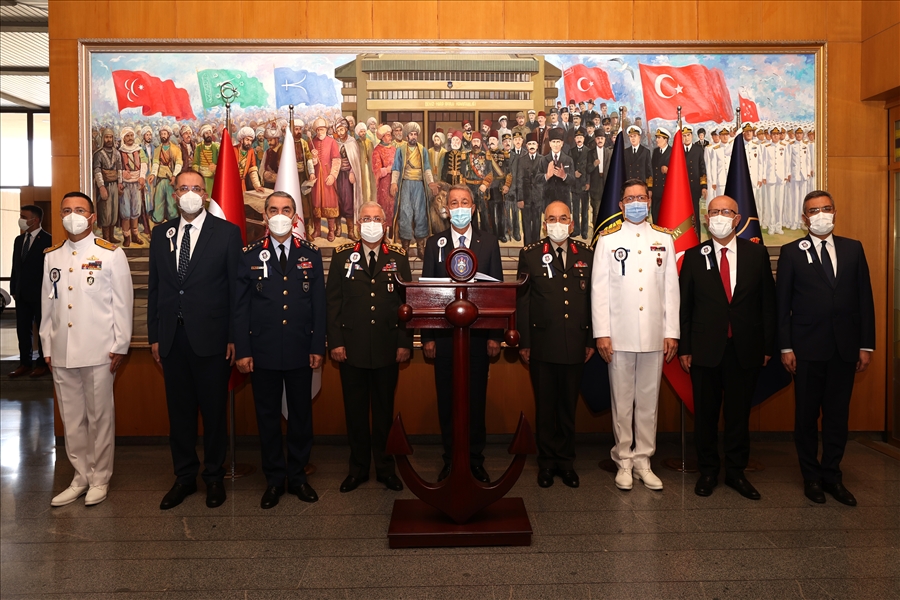 Millî Savunma Bakanı Hulusi Akar’dan Yunanistan’a “Provokasyon” Tepkisi 