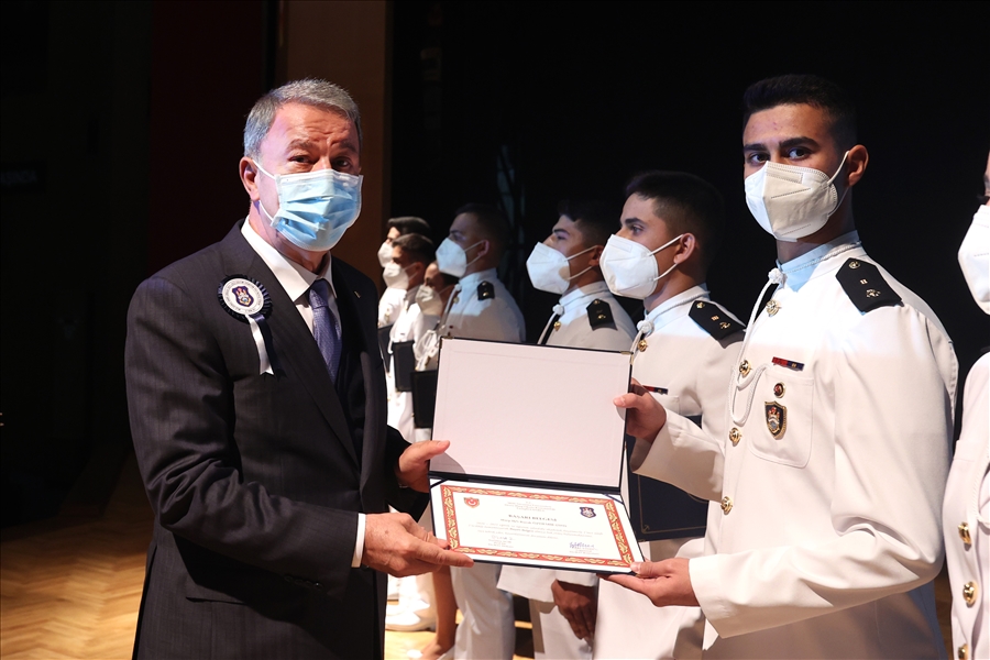 Millî Savunma Bakanı Hulusi Akar’dan Yunanistan’a “Provokasyon” Tepkisi 