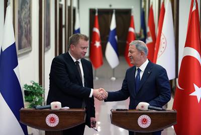 Milli Savunma Bakanı Hulusi Akar ve Finlandiya Savunma Bakanı Antti Kaikkonen Ortak Basın Toplantısı Düzenledi