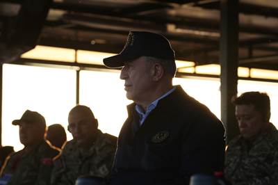 Millî Savunma Bakanı Hulusi Akar, Efes-2022 Tatbikatı’nın Seçkin Gözlemci Günü’ne Katıldı