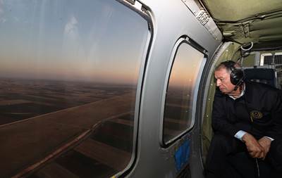 Millî Savunma Bakanı Hulusi Akar ve Beraberindeki TSK Komuta Kademesi Süleyman Şah Türbesi’ni Ziyaret Etti