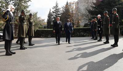 Millî Savunma Bakanı Hulusi Akar, Kongo Demokratik Cumhuriyeti Millî Savunma ve Eski Savaşçılar Bakanı Gilbert Kabanda Kurhenga ile Görüştü