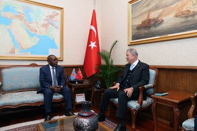 Millî Savunma Bakanı Hulusi Akar, Kongo Demokratik Cumhuriyeti Millî Savunma ve Eski Savaşçılar Bakanı Gilbert Kabanda Kurhenga ile Görüştü