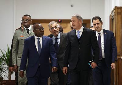 Millî Savunma Bakanı Hulusi Akar, Kongo Demokratik Cumhuriyeti Millî Savunma ve Eski Savaşçılar Bakanı Gilbert Kabanda Kurhenga ile Görüştü