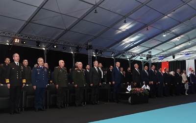 Millî Savunma Bakanı Hulusi Akar ve Beraberindeki TSK Komuta Kademesi, Cumhurbaşkanımız Sayın Erdoğan’ın Teşrifleriyle Gerçekleşen “Yeni Nesil Fırtına Obüsleri Teslimat Töreni”ne Katıldı